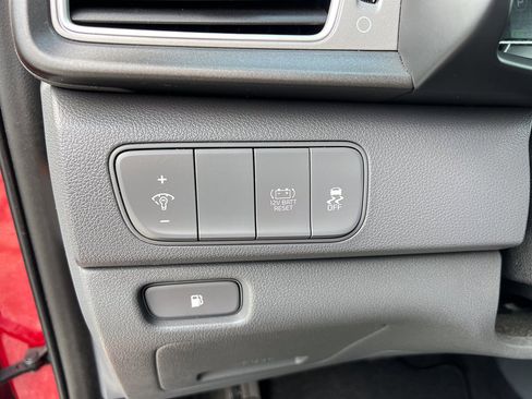 Used 2019 Kia Niro LX image 15