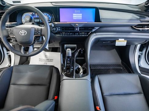 New 2026 Toyota Crown Signia image 21