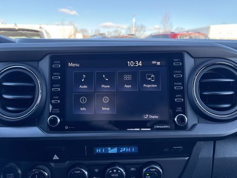 Used 2023 Toyota Tacoma TRD Off-Road image 21