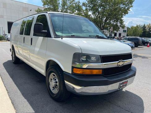 Used 2007 Chevrolet Express 3500 Extended RWD image 4