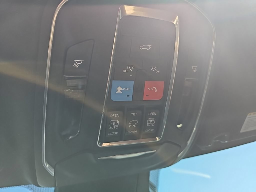 Used 2024 Jeep Wagoneer Limited AWD/4WD image 47
