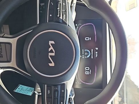 Used 2024 Kia Sportage LX image 22