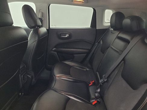 Used 2020 Jeep Compass Latitude FWD image 18