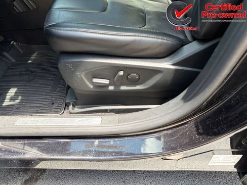 Used 2022 Ford Edge Titanium w/ Equipment Group 301A AWD/4WD image 56
