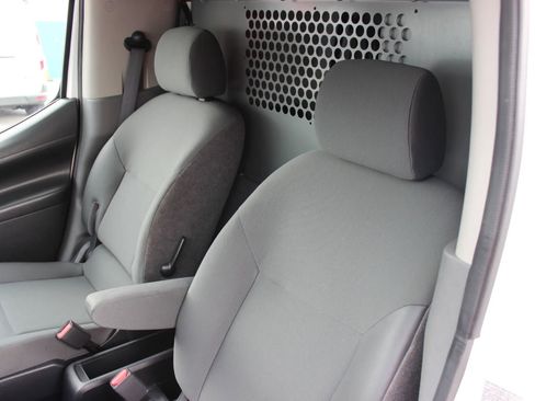 Used 2019 Nissan NV200 S image 3