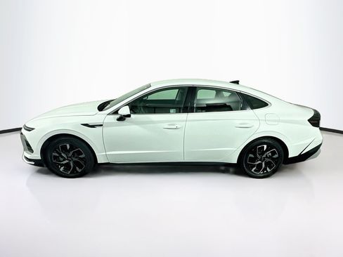 Used 2025 Hyundai Sonata SEL FWD image 4