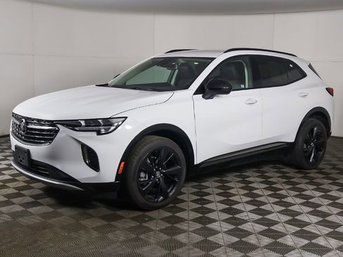 Used 2022 Buick Envision Essence w/ Sport Touring Package image 8