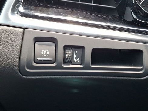 New 2025 Cadillac XT6 Luxury image 41