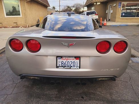 Used 2005 Chevrolet Corvette Coupe w/ Preferred Equipment Group RWD image 10