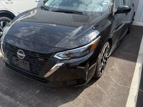 Used 2025 Nissan Sentra SR FWD image 1