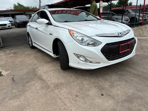 Used 2015 Hyundai Sonata Hybrid FWD image 14