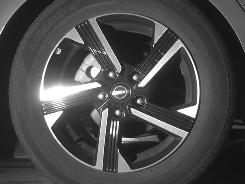 Used 2025 Nissan Sentra SV image 15