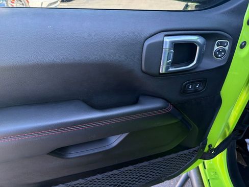 Used 2021 Jeep Wrangler Unlimited Rubicon image 14