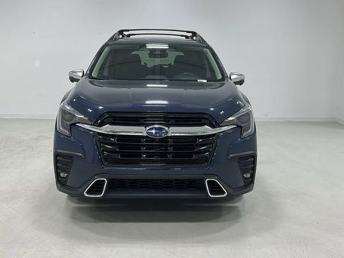 Used 2023 Subaru Ascent Touring image 9