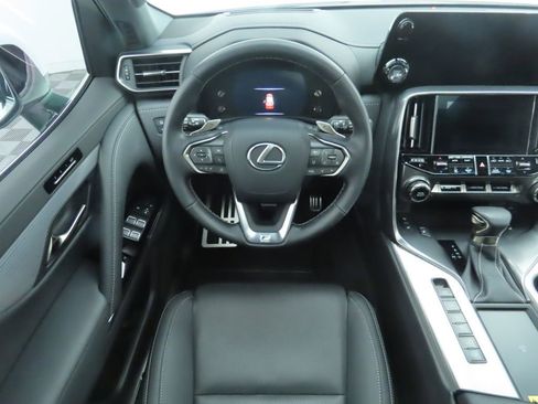 Certified 2024 Lexus LX 600 F Sport image 10