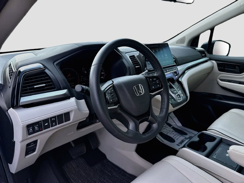 Used 2026 Honda Odyssey Touring image 12