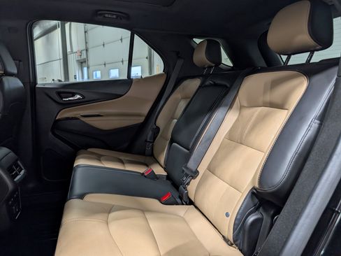 Used 2022 Chevrolet Equinox Premier image 15