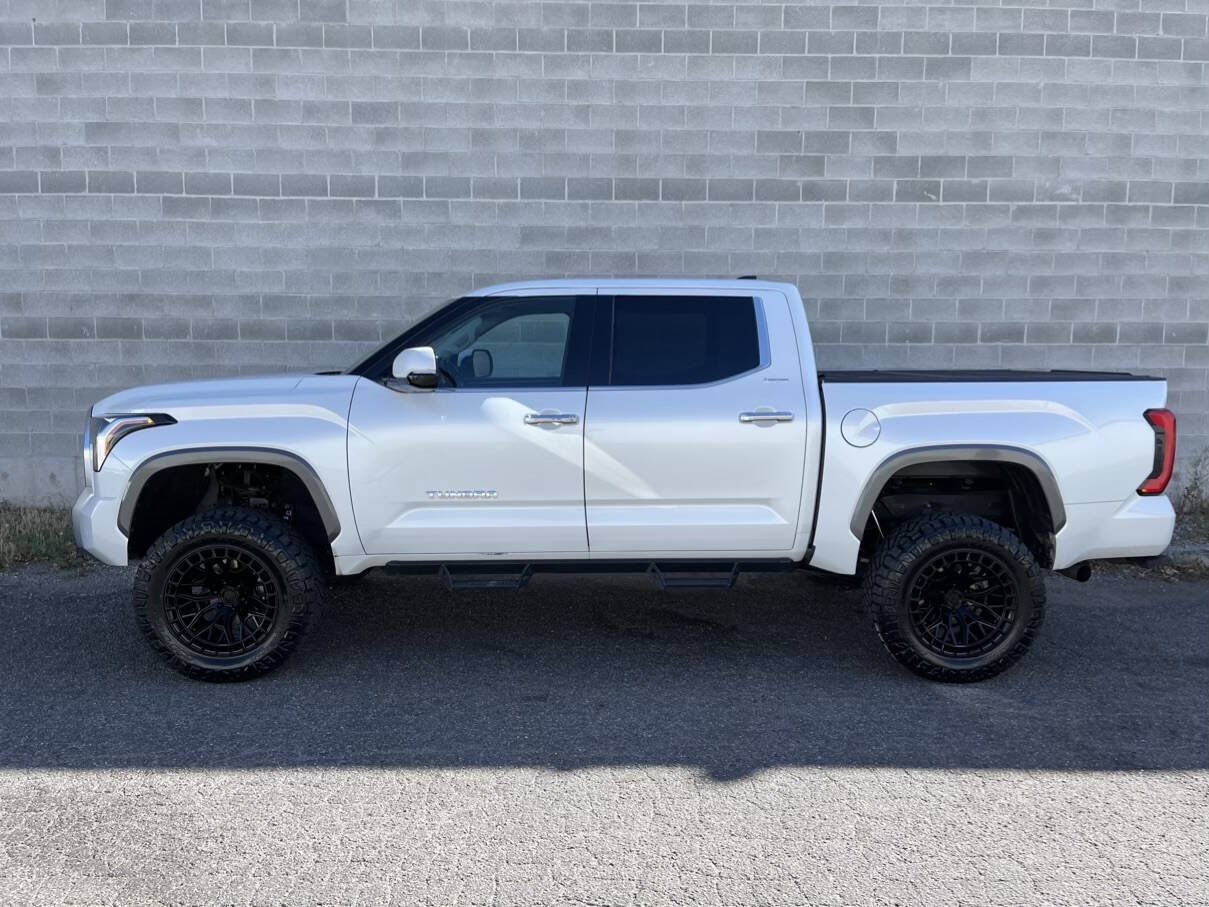 Used 2022 Toyota Tundra Limited AWD/4WD image 27