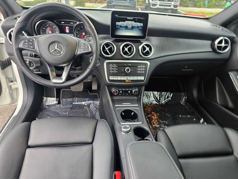 Certified 2019 Mercedes-Benz GLA 250 4MATIC image 20