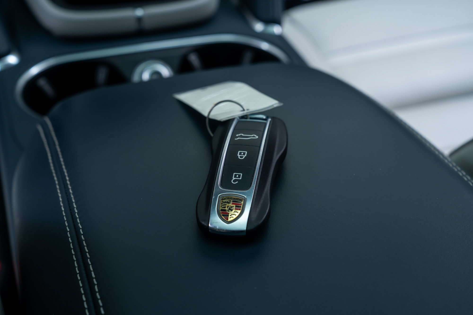 Used 2020 Porsche Cayenne Turbo S AWD/4WD image 14