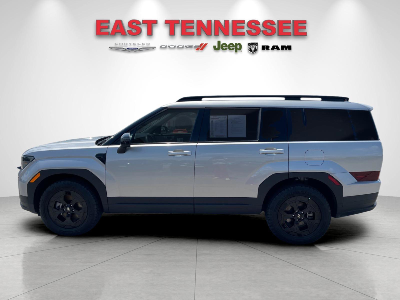 Used 2024 Hyundai Santa Fe XRT AWD/4WD image 6