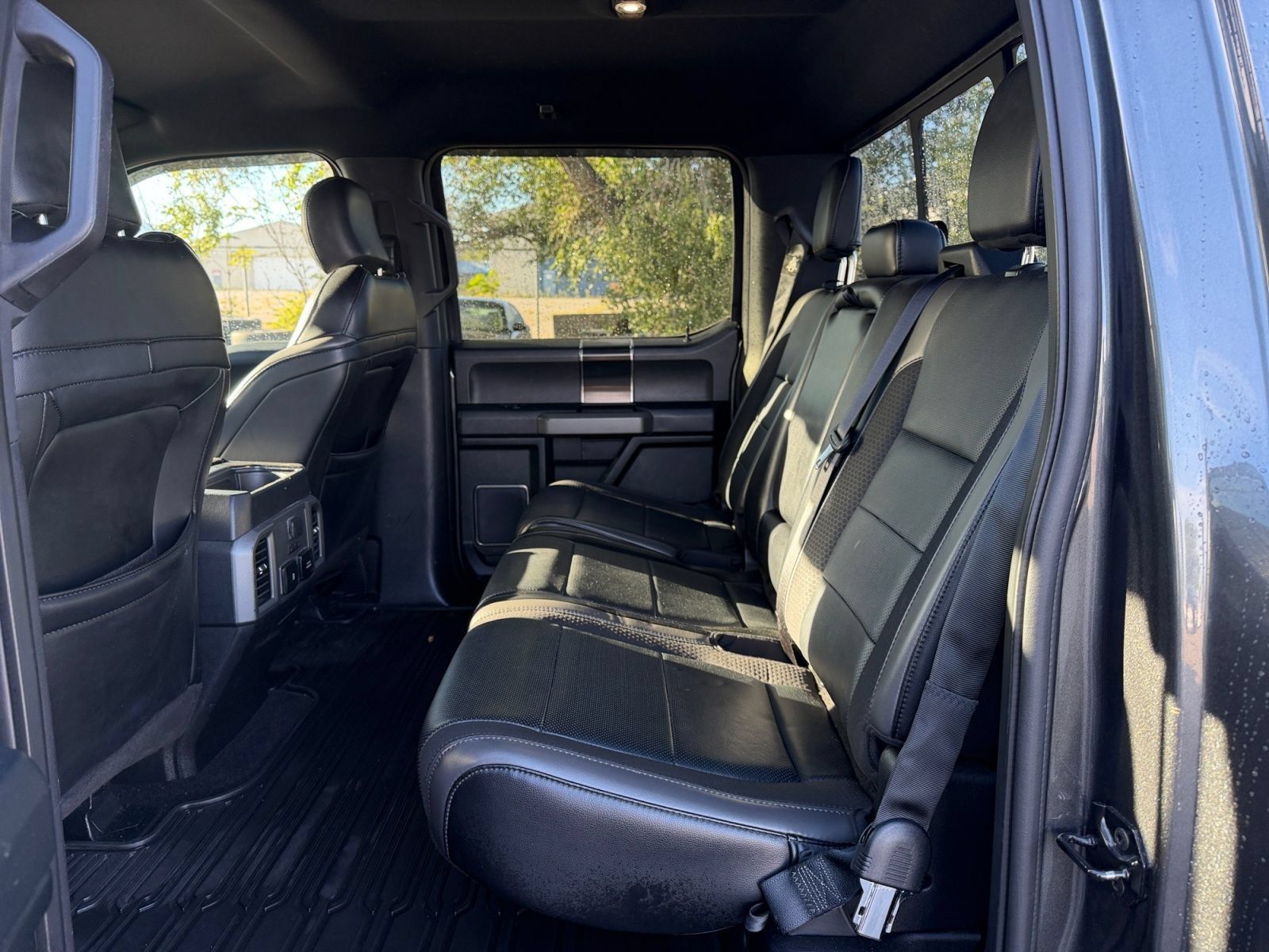 Used 2019 Ford F150 Raptor w/ Equipment Group 802A Luxury AWD/4WD image 30