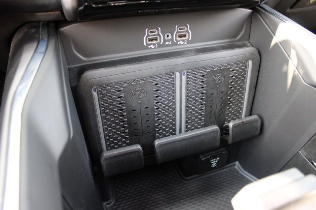 Used 2025 RAM 2500 Laramie AWD/4WD image 32