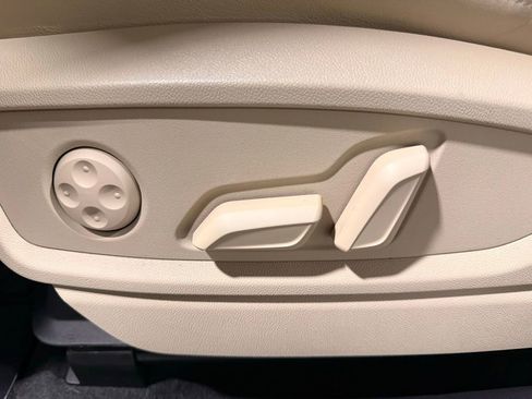 Used 2021 Audi Q5 2.0T Premium image 14