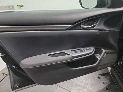 Used 2019 Honda Civic Sport image 13