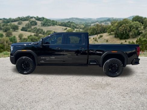 Used 2026 GMC Sierra 2500 Denali Ultimate AWD/4WD image 5
