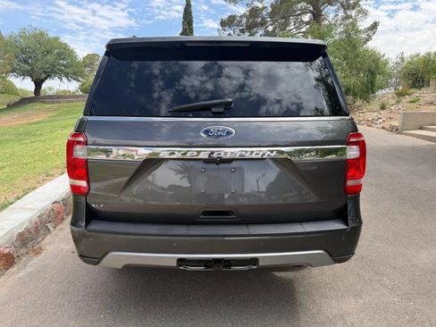 Used 2021 Ford Expedition XLT RWD image 4