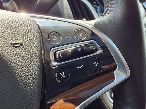 Used 2019 Cadillac Escalade ESV Luxury image 16