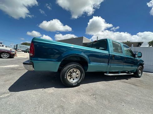 Used 2001 Ford F250 2WD Crew Cab Super Duty image 4