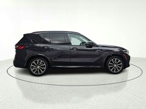 Used 2021 BMW X5 xDrive40i w/ M Sport Package AWD/4WD image 7