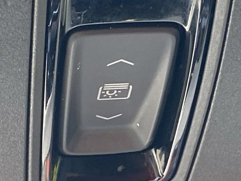 Used 2024 Cadillac Lyriq Sport RWD image 30