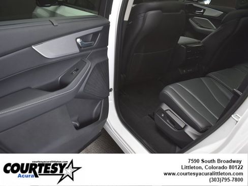 Certified 2023 Acura MDX w/Technology Package image 24