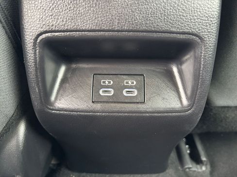 Used 2025 Toyota Corolla LE image 23