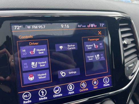 Used 2019 Jeep Grand Cherokee Trailhawk image 30