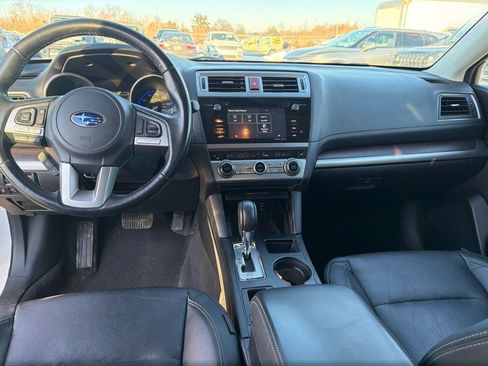 Used 2017 Subaru Outback 2.5i Limited image 15