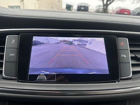 Used 2020 Buick Enclave Essence w/ Sound and Sites Package image 18