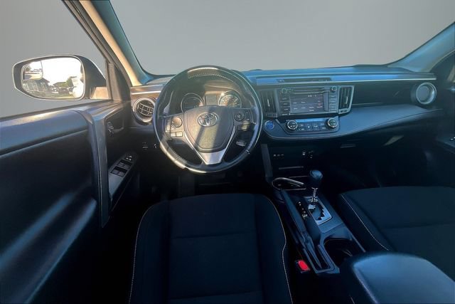 Used 2018 Toyota RAV4 XLE AWD/4WD image 8