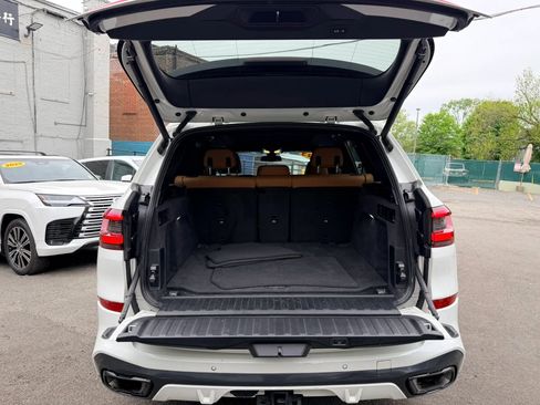Used 2023 BMW X5 xDrive40i w/ Executive Package AWD/4WD image 28