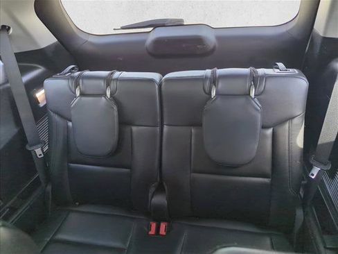 Used 2021 Ford Explorer XLT w/ Equipment Group 202A RWD image 19