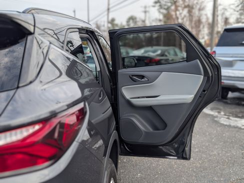 Used 2022 Chevrolet Blazer LT image 39