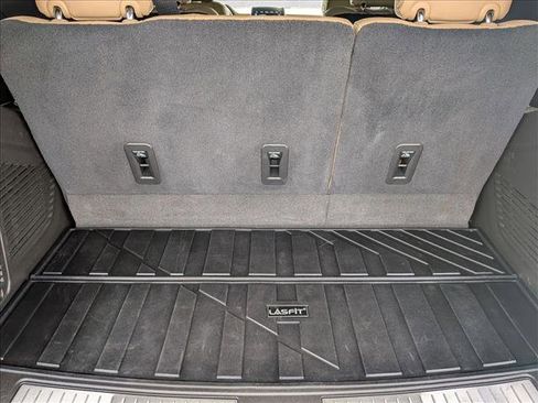 Used 2021 Chevrolet Tahoe Premier RWD image 6