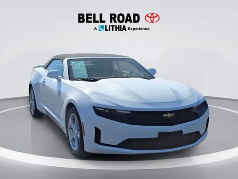 Used 2023 Chevrolet Camaro LT RWD image 2