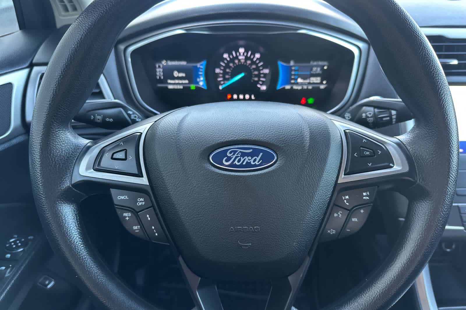Certified 2020 Ford Fusion SE FWD image 23