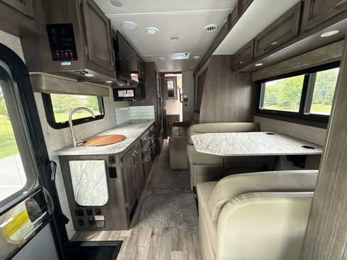 Used 2022 Mercedes-Benz Sprinter 3500 image 21