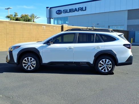 Certified 2025 Subaru Outback Premium w/ Popular Package #1A image 3