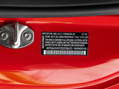 Certified 2025 Porsche 911 Carrera T RWD image 47